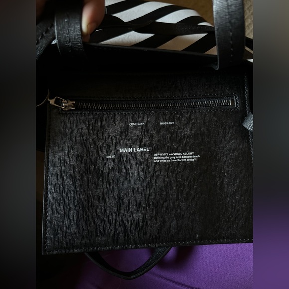 Off White striped tote purse - Picture 5 of 6